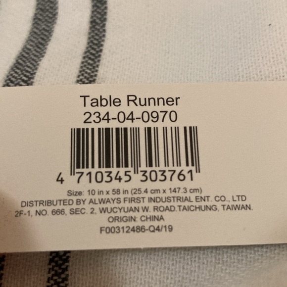 Target BP Fall 2019 Table Runner - Picture 3 of 6